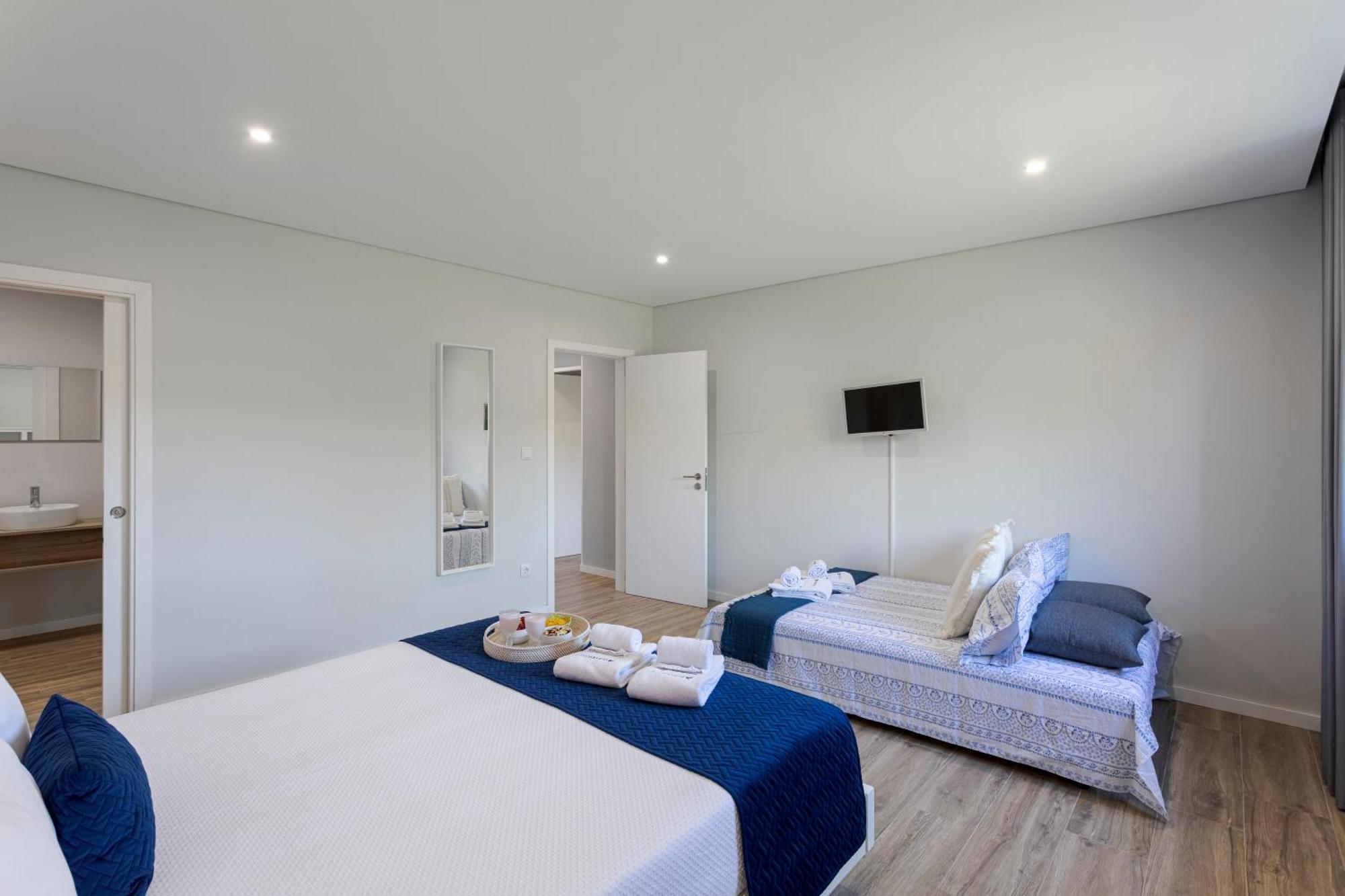 Santa Marinha do Zêzere Spacious Villa Pool & Douro View By Host Wise الغرفة الصورة