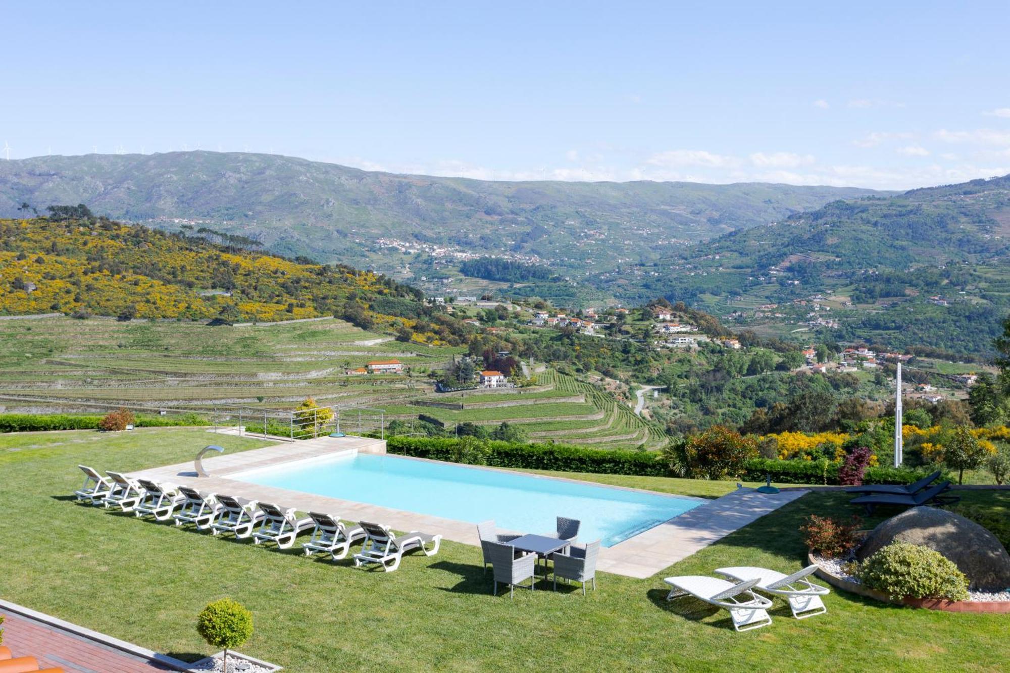 Santa Marinha do Zêzere Spacious Villa Pool & Douro View By Host Wise المظهر الخارجي الصورة