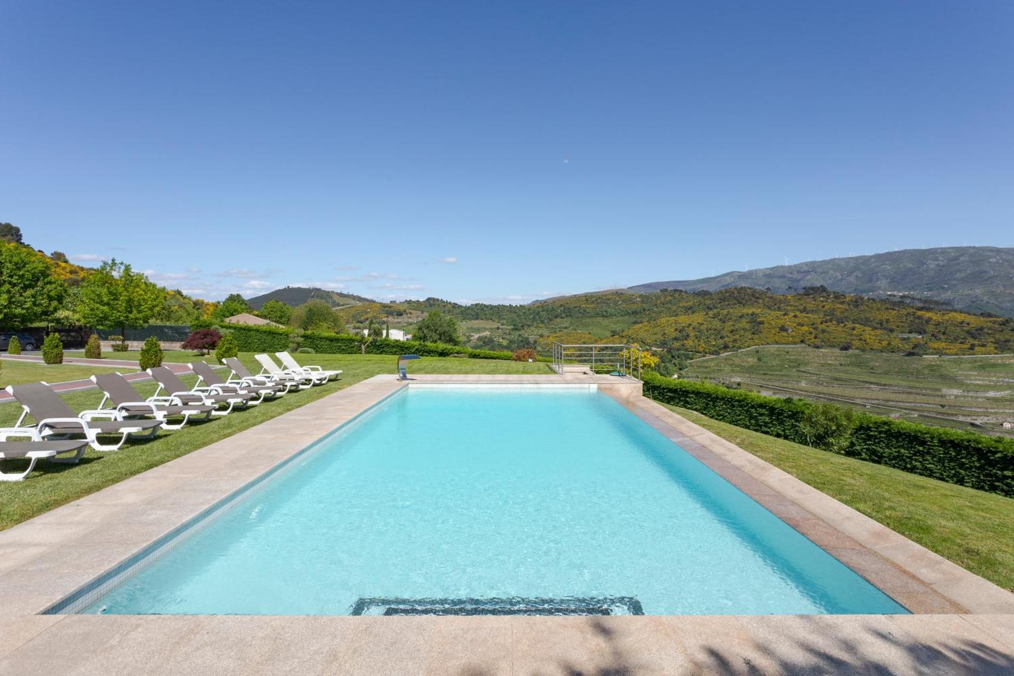 Santa Marinha do Zêzere Spacious Villa Pool & Douro View By Host Wise المظهر الخارجي الصورة